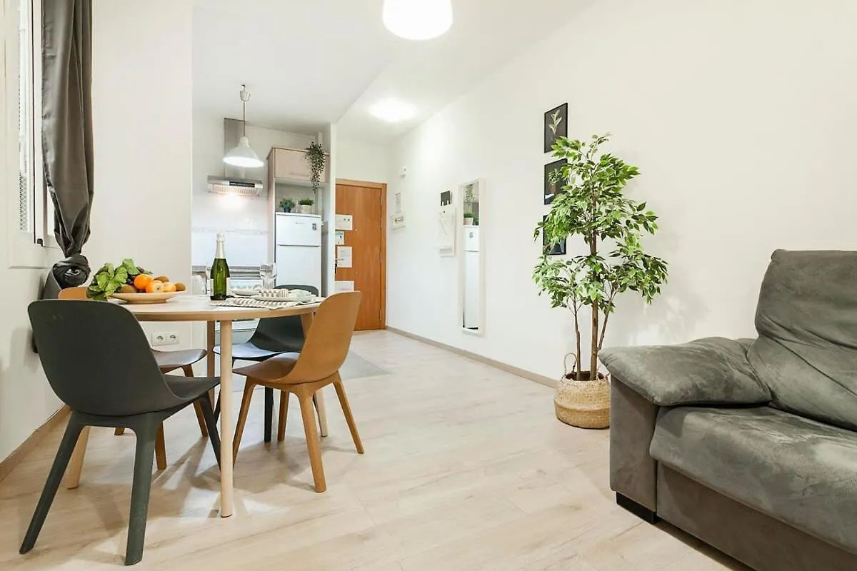 Comfortable 3Bd In Poblenou Next To The Beach Only For Families! Barcelona Apartment
